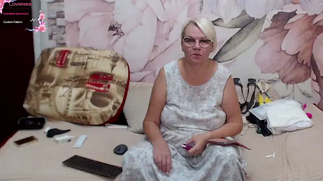 RinaM-Mashasun online show from October 13, 2025, 11:45 am