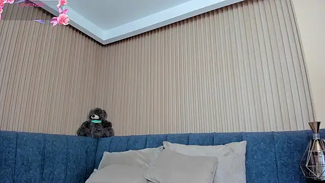 kathecute   online show from February 7, 2026, 1:35 am