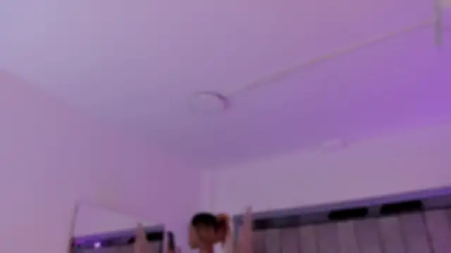 ChaynnaCooper online show from October 17, 2025, 4:05 am