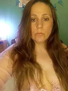 SofiEstevez online show from October 1, 2025, 3:05 pm