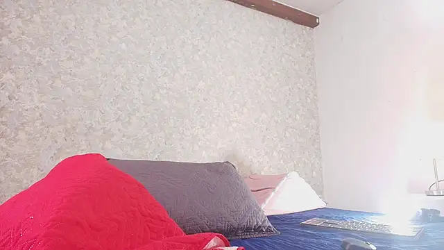 nicol f online show from September 8, 2025, 7:24 pm