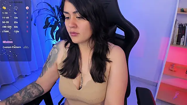 GretaX-X online show from April 14, 2026, 4:50 am