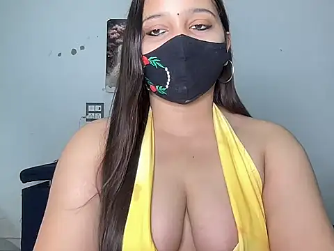 Varnika aarora online show from October 4, 2025, 4:03 am