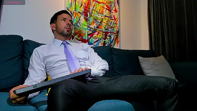 tommy raym0ndg online show from November 28, 2025, 12:55 am