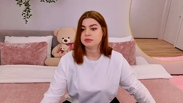 MelanieCarterr online show from October 20, 2025, 4:07 pm