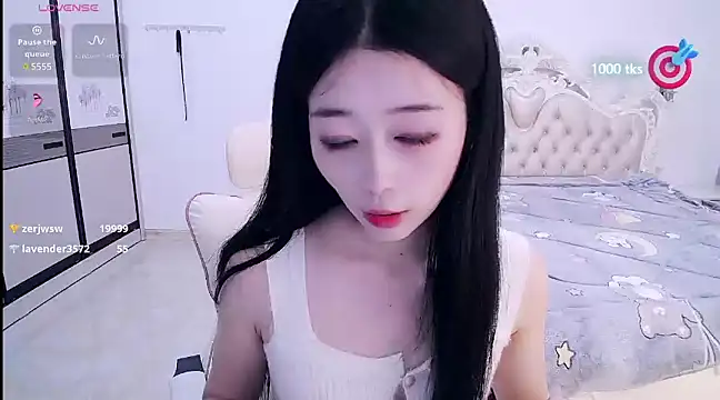 CN-xiaofei online show from February 27, 2025, 5:40 am