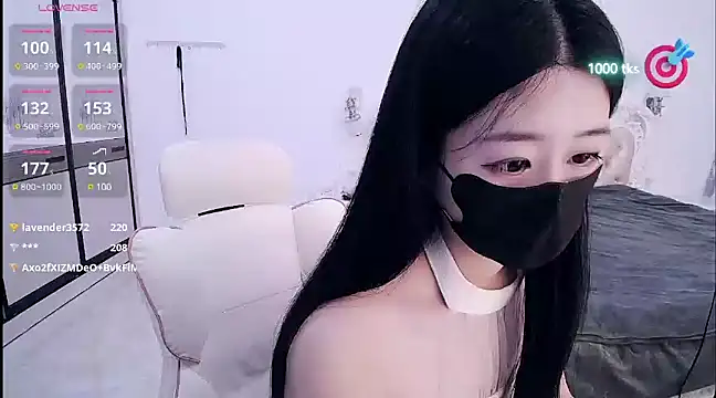 CN-xiaofei online show from March 3, 2025, 5:58 am