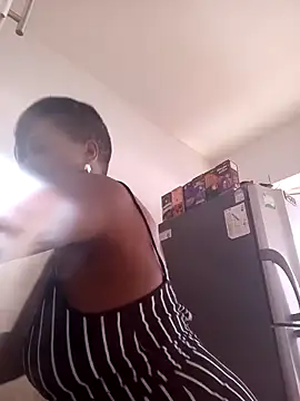 nahiarapalmer19 online show from February 17, 2025, 4:17 pm