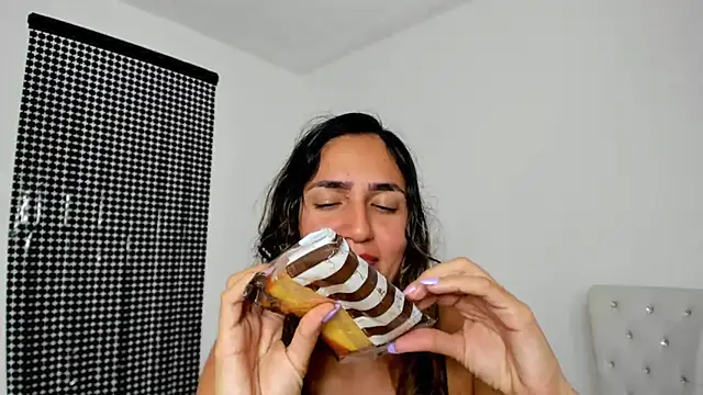 misshiccups online show from February 27, 2025, 4:24 am