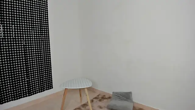 misshiccups online show from March 7, 2025, 3:51 am