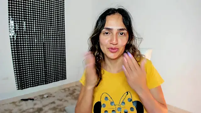 misshiccups online show from March 2, 2025, 4:39 am