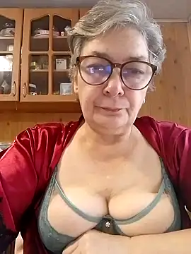IrinaSweet54 online show from October 6, 2025, 7:53 am