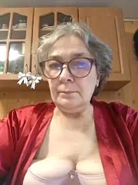 Snapshot of IrinaSweet54 chatting on December 2, 2025, 8:16 am IrinaSweet54 online show from December 2, 2025, 8:16 am