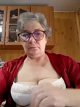 IrinaSweet54 online show from September 25, 2025, 6:52 am