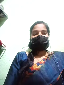 anusiya01 online show from September 22, 2025, 6:36 pm