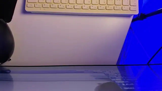 sarah  bigboobs online show from March 4, 2026, 4:20 am