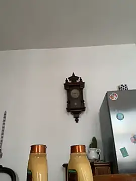 Snapshot of annonyme__422 chatting on March 15, 2025, 4:10 pm annonyme 422 online show from March 15, 2025, 4:10 pm