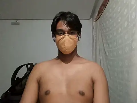 Snapshot of brownguy1234 chatting on February 5, 2025, 9:18 pm brownguy1234 online show from February 5, 2025, 9:18 pm