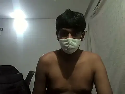 Snapshot of brownguy1234 chatting on January 27, 2025, 5:47 am brownguy1234 online show from January 27, 2025, 5:47 am