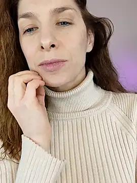 YourSuperModel online show from January 18, 2026, 2:09 pm