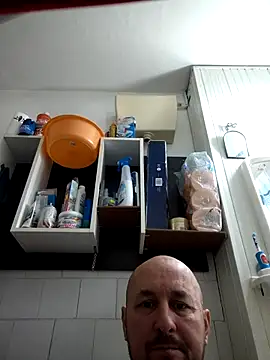 Snapshot of intx800 chatting on January 6, 2026, 8:07 am intx800 online show from January 6, 2026, 8:07 am