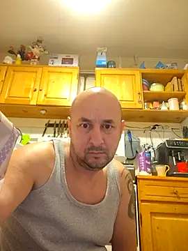 Snapshot of intx800 chatting on November 4, 2025, 3:10 am intx800 online show from November 4, 2025, 3:10 am