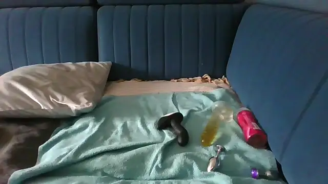 axecoman60 online show from March 9, 2025, 2:21 pm