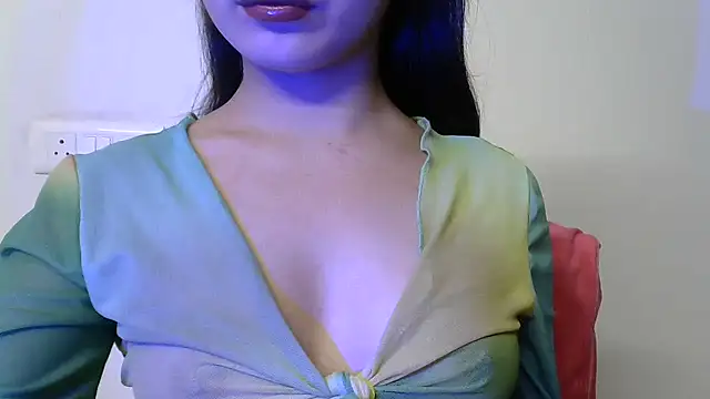 amrita2210 online show from October 18, 2025, 8:22 pm