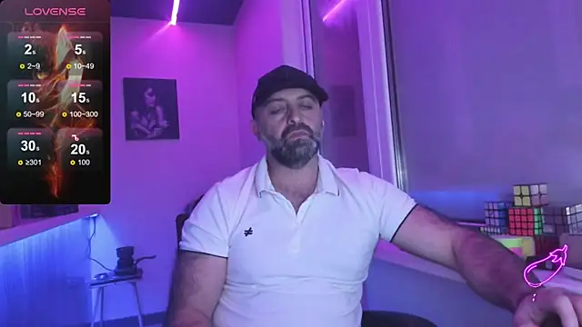 MAGABEAR077 online show from September 28, 2025, 9:11 pm