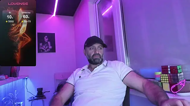 MAGABEAR077 online show from September 13, 2025, 12:27 pm