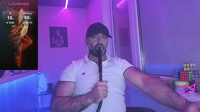 MAGABEAR077 online show from October 8, 2025, 10:32 pm