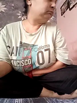 Kavya kapoor online show from November 16, 2025, 4:39 am