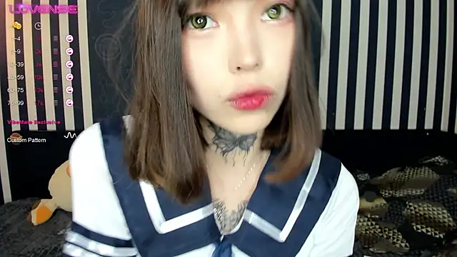 Snapshot of Dark_Ester chatting on January 30, 2025, 4:45 pm Dark Ester online show from January 30, 2025, 4:45 pm