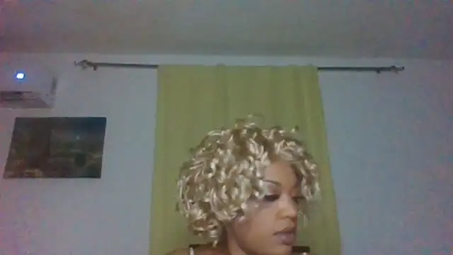 thekelliecapri online show from June 20, 2026, 6:40 am