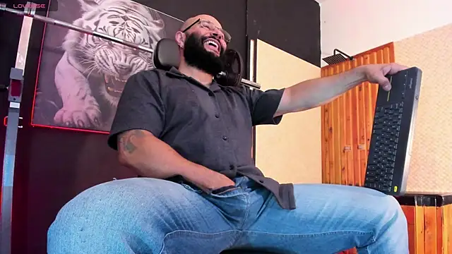 Luke  09 online show from April 25, 2026, 11:57 am