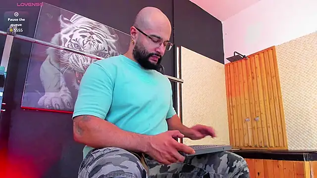 Luke  09 online show from November 16, 2025, 11:37 am