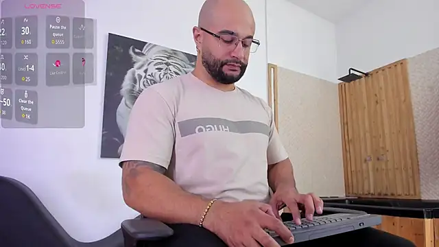 Luke  09 online show from September 9, 2025, 11:19 am