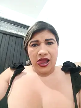 Snapshot of Hannahcandyy chatting on October 27, 2025, 12:22 am Hannahcandyy online show from October 27, 2025, 12:22 am