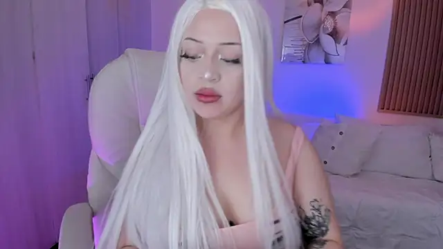 Kendall Bunnyy online show from March 2, 2025, 8:03 pm