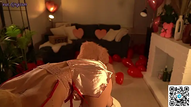 Heidi11 online show from February 15, 2026, 5:23 pm