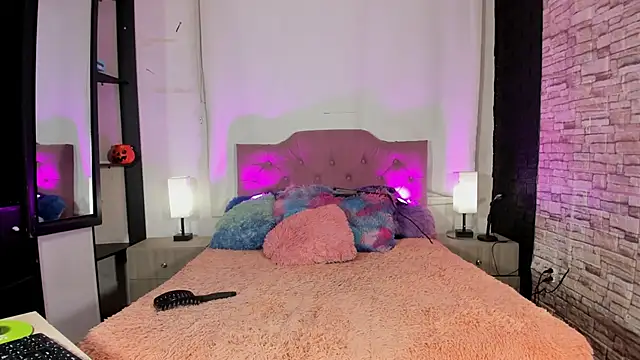 Snapshot of kitty_queen10 chatting on November 19, 2025, 3:39 am kitty queen10 online show from November 19, 2025, 3:39 am