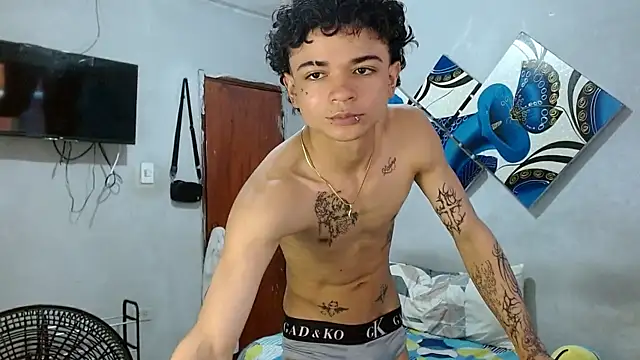 Snapshot of Lovebeng_ chatting on October 13, 2025, 9:59 pm Lovebeng online show from October 13, 2025, 9:59 pm