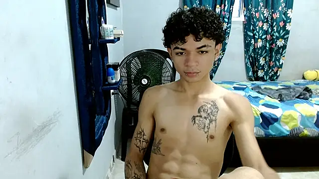 Snapshot of Lovebeng_ chatting on March 17, 2025, 10:40 pm Lovebeng online show from March 17, 2025, 10:40 pm