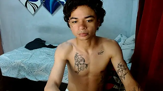 Snapshot of Lovebeng_ chatting on November 17, 2025, 4:16 am Lovebeng online show from November 17, 2025, 4:16 am