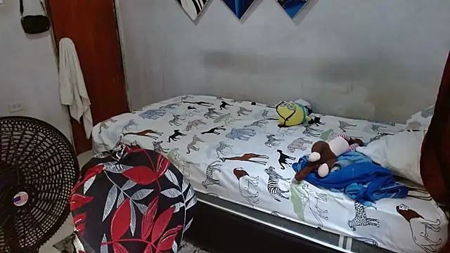 Snapshot of Lovebeng_ chatting on November 6, 2025, 6:12 pm Lovebeng online show from November 6, 2025, 6:12 pm