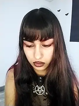 Snapshot of Little-Lucifer chatting on October 4, 2025, 6:42 pm Little-Lucifer online show from October 4, 2025, 6:42 pm