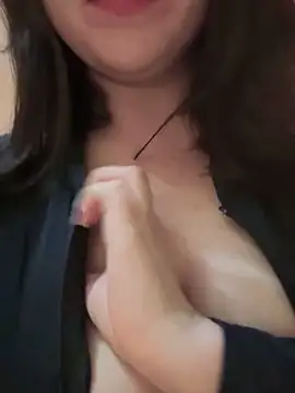 JoyFulLicss online show from February 2, 2025, 3:49 pm