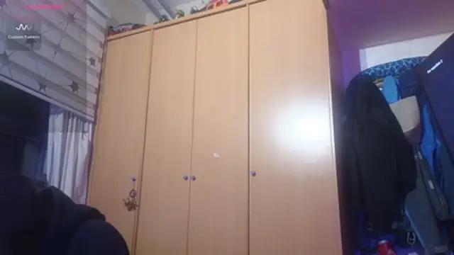 kattleya1407 online show from April 15, 2026, 10:43 pm