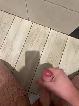 Snapshot of tiou72 chatting on March 13, 2026, 5:40 pm tiou72 online show from March 13, 2026, 5:40 pm