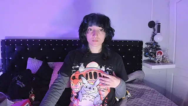 Ghosty Doll online show from December 19, 2025, 9:17 pm